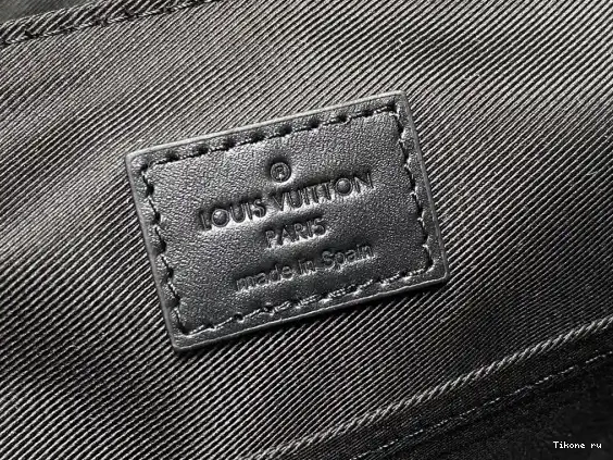 Affordable Trail VUITTON LOUIS Messenger-31*22*11CM 0505